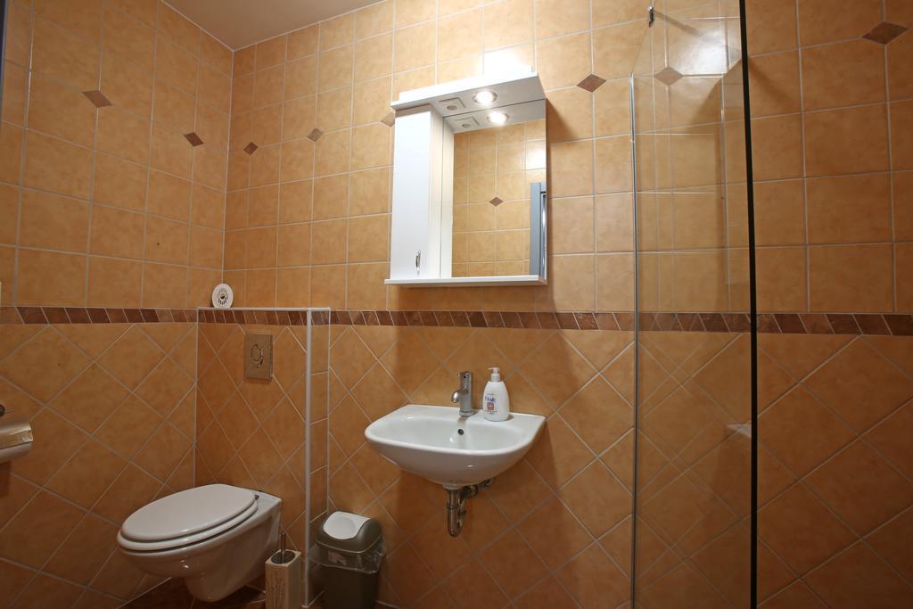 Gostilna In Prenocisca Gedzo Hotel Novo Mesto Kültér fotó